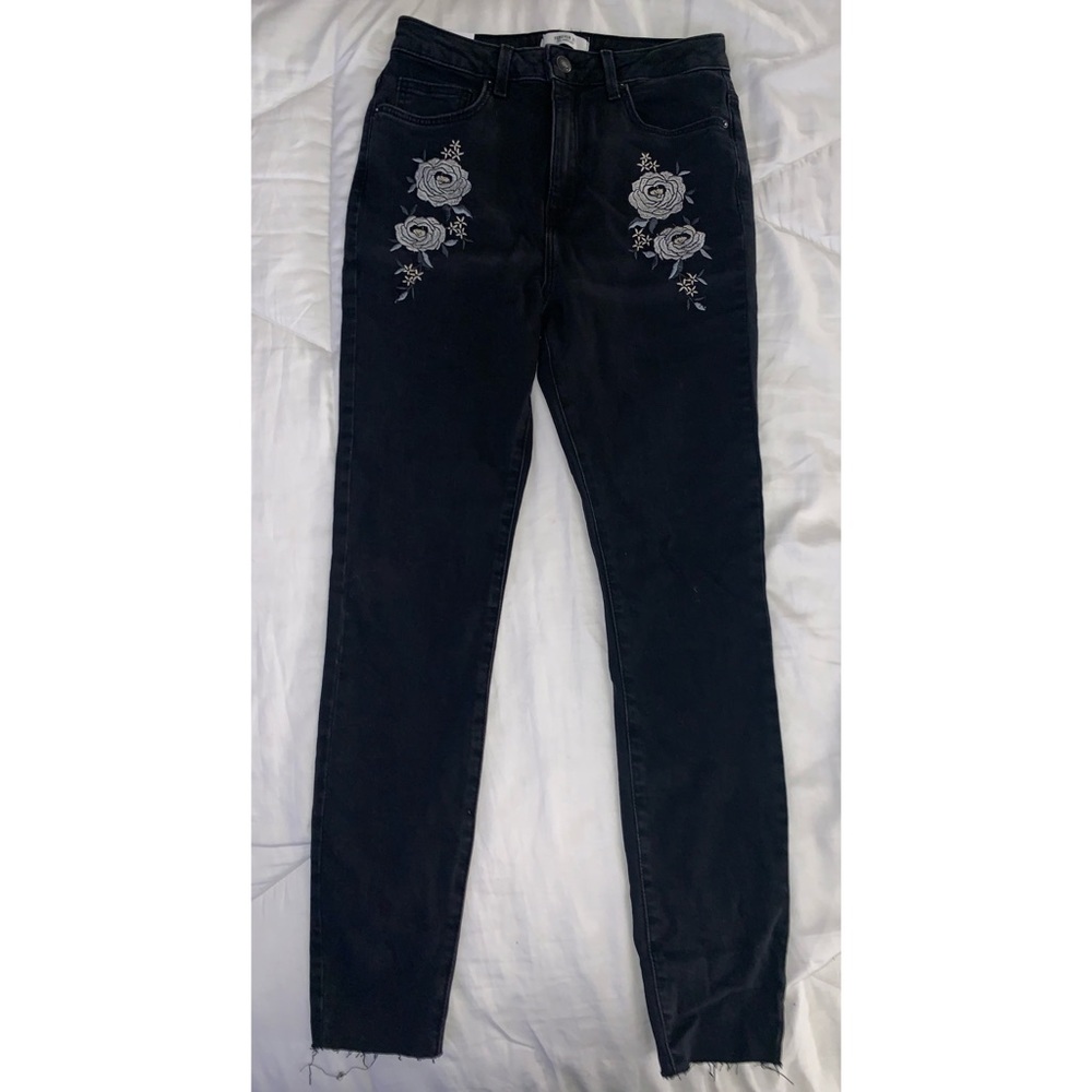 Black skinny jeans